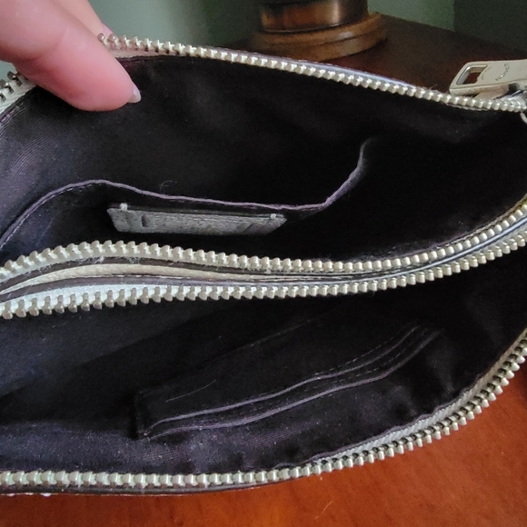 Limited Edition Baseman X Coach Kiki Lyla Bag White Pebbled Leather #F57734 - Picture 12 of 14